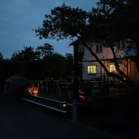 Hotel Strandlyst Og Restaurant