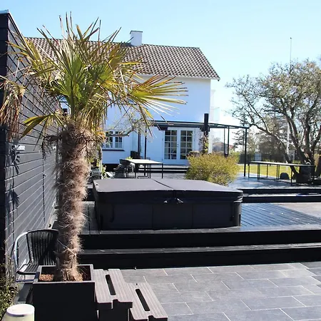 Strandlyst Og Restaurant *