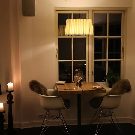 Hotel Strandlyst Og Restaurant Ballen (Samso)