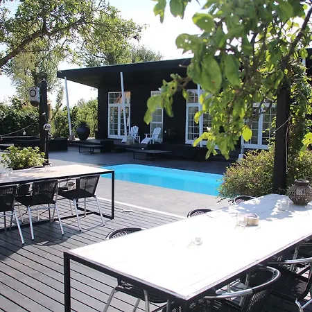 Strandlyst Og Restaurant Hotel