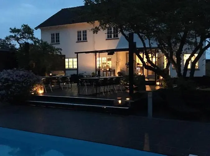 Strandlyst Og Restaurant *
