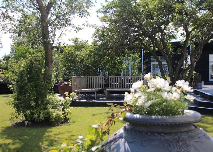 Strandlyst Og Restaurant *