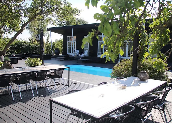 Strandlyst Og Restaurant Hotel